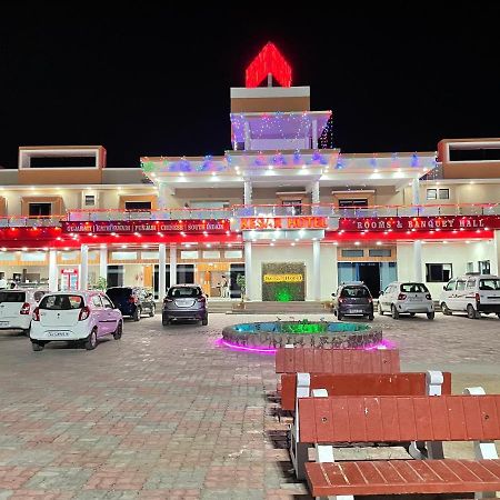 Kesar Hotel Viramgam Extérieur photo
