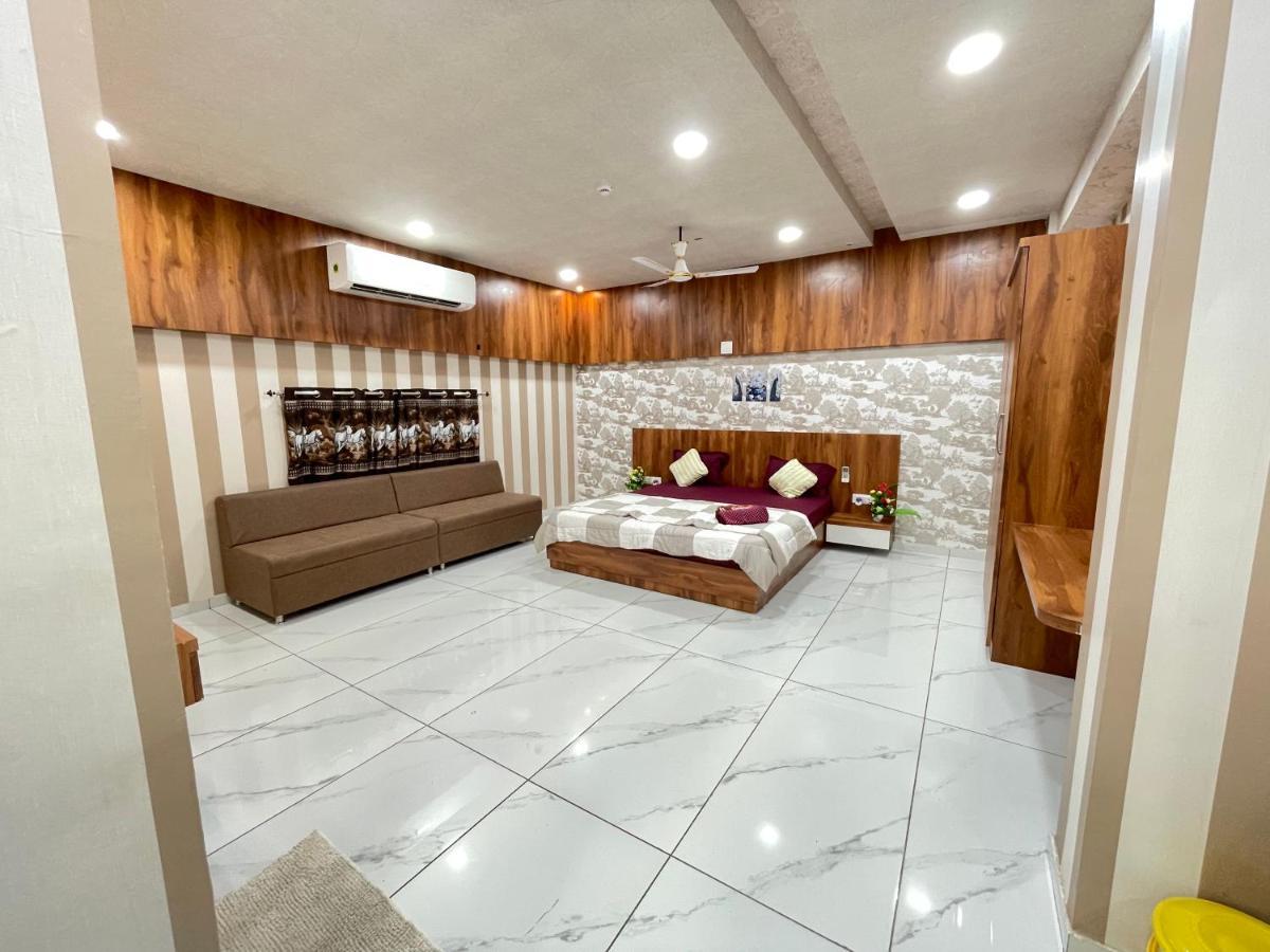Kesar Hotel Viramgam Extérieur photo