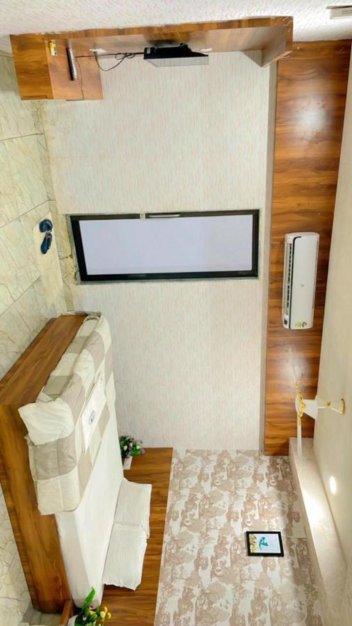 Kesar Hotel Viramgam Extérieur photo